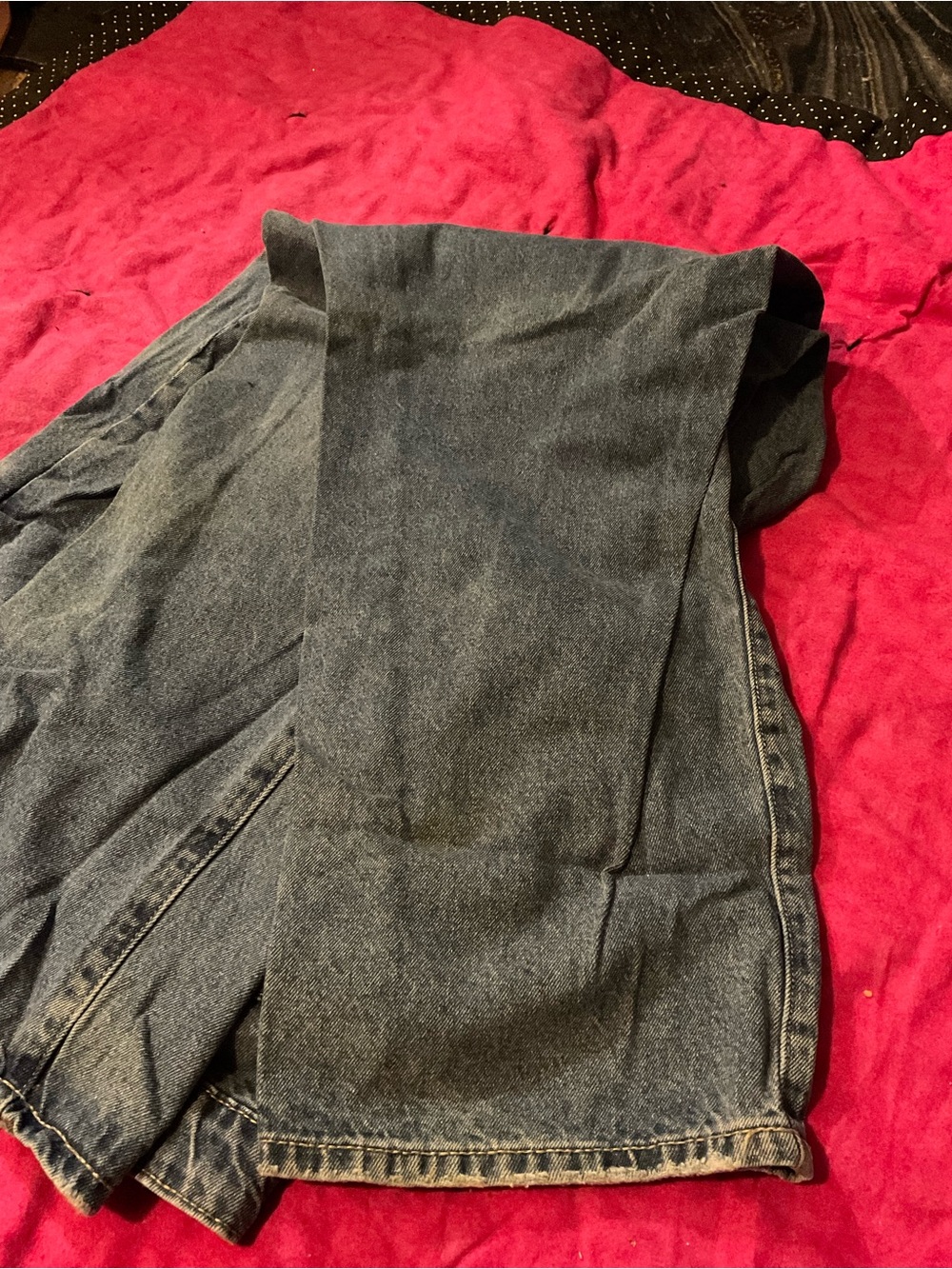 JustFab Men's Relaxed Fit Washed Black-Gray Jeans - Picture 2 of 3